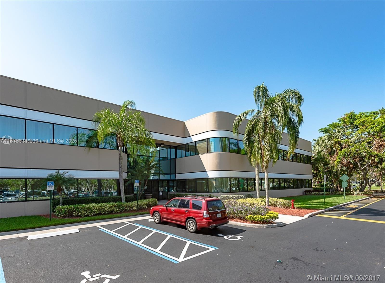 440 Sawgrass Corporate Pkwy 100