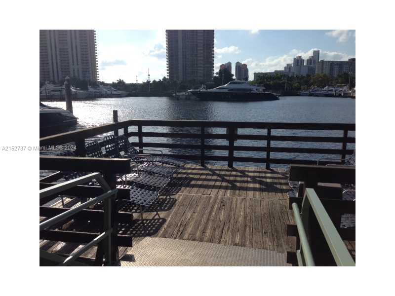 THE YACHT CLUB AT AVENTUR - Residential Lease