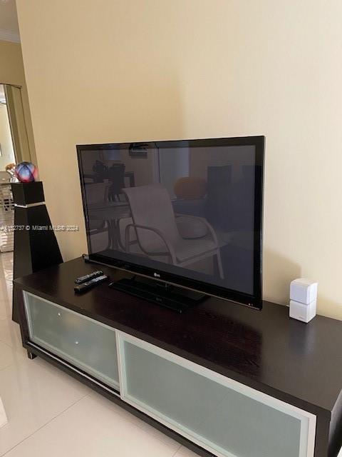 THE YACHT CLUB AT AVENTUR - Residential Lease