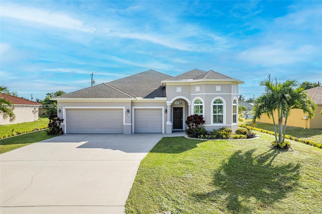 Photo of 474 SW Dauphin Ave, Port Saint Lucie, FL 34953 (MLS # A11697848)