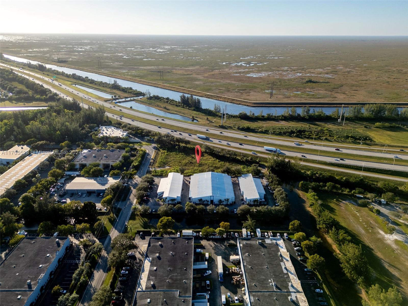 10900 NW 52nd St