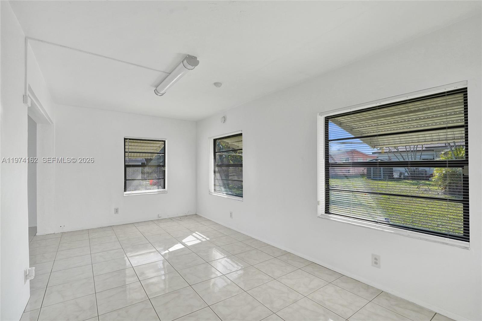 SUNRISE GOLF VILLAGE FIRS - Residential