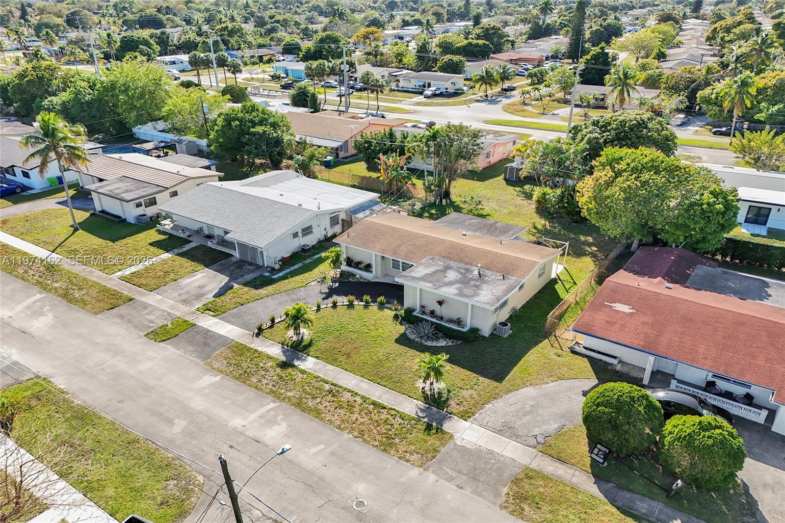 SUNRISE GOLF VILLAGE FIRS - Residential