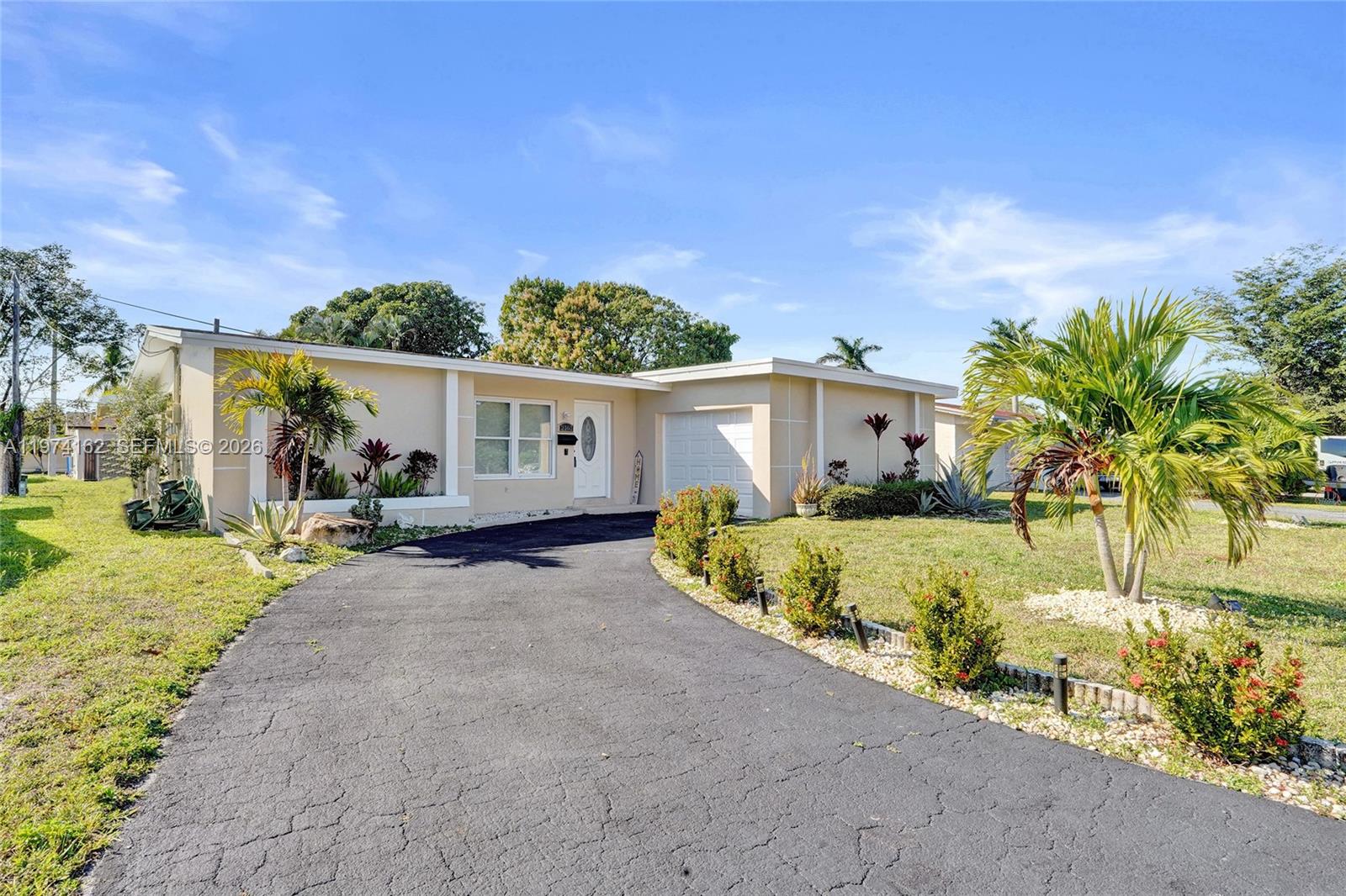 SUNRISE GOLF VILLAGE FIRS - Residential