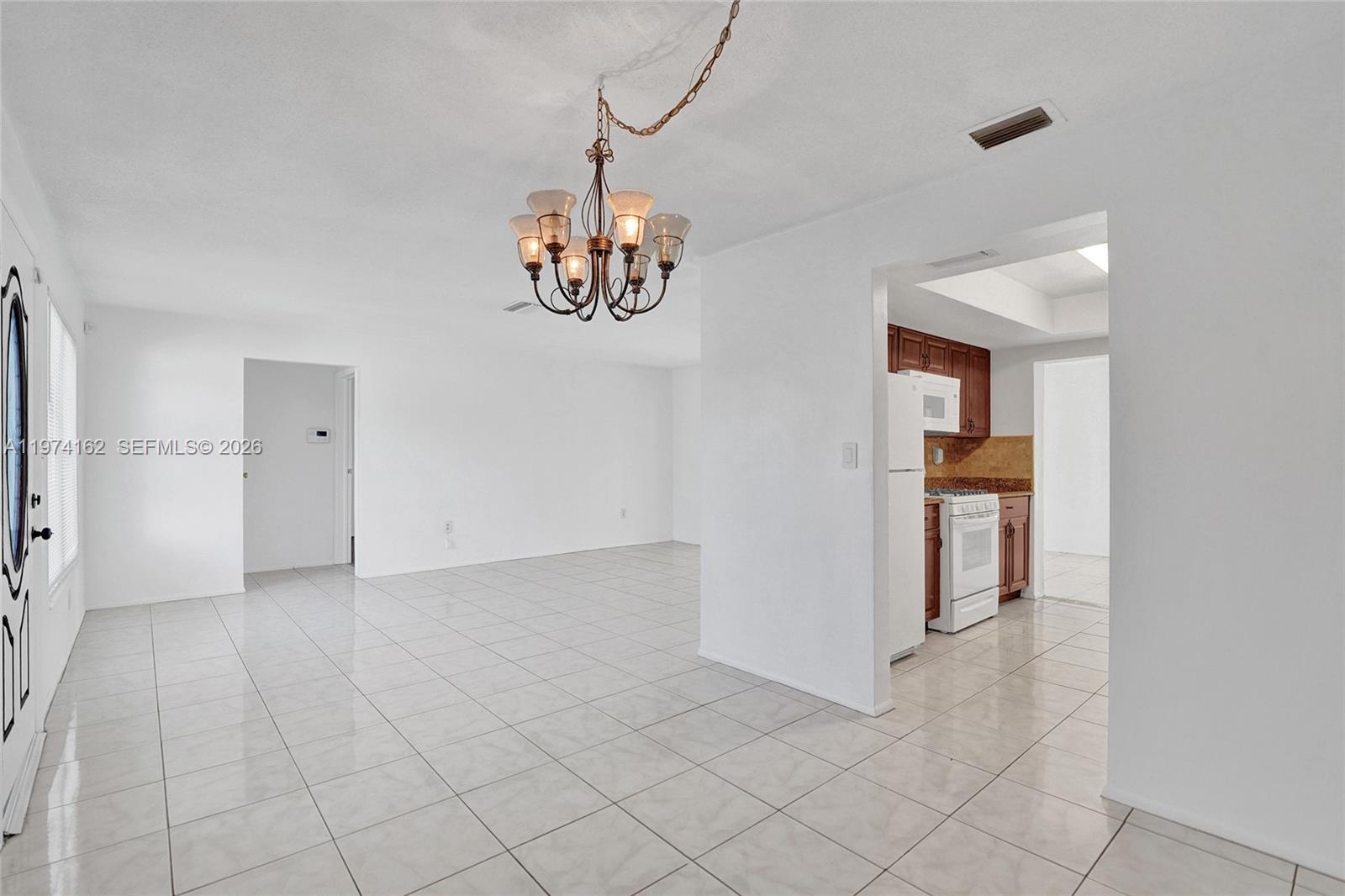 SUNRISE GOLF VILLAGE FIRS - Residential