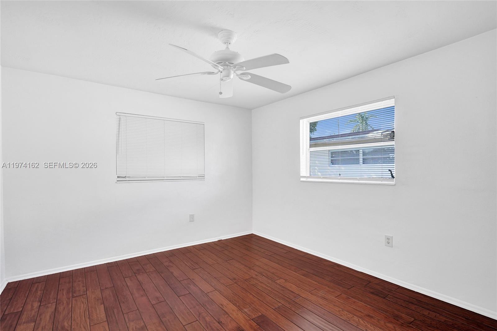 SUNRISE GOLF VILLAGE FIRS - Residential