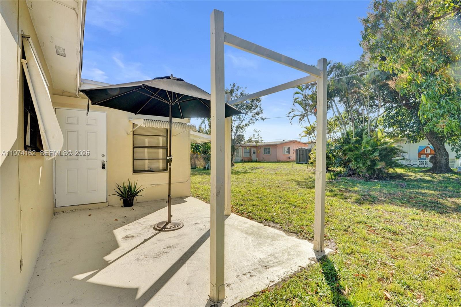 SUNRISE GOLF VILLAGE FIRS - Residential