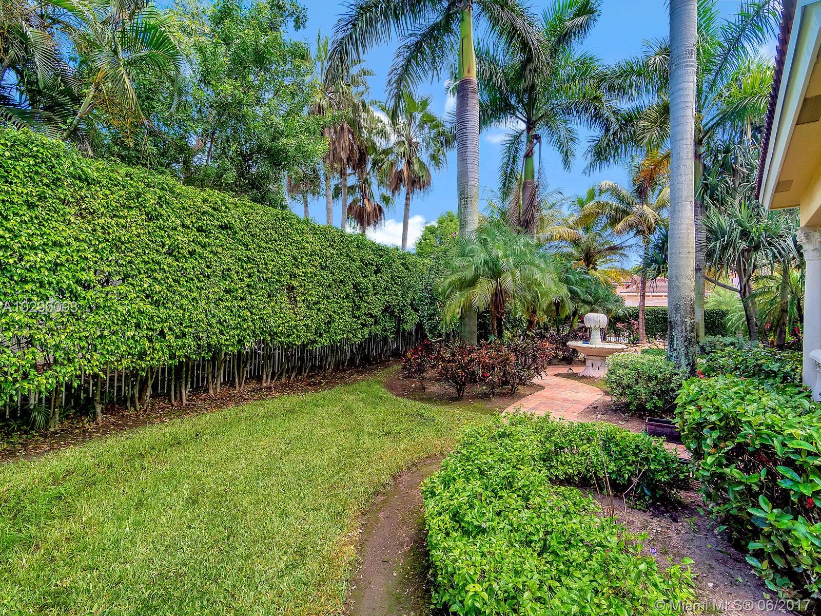 GRAND PALMS-THE ENCLAVE - Residential Lease