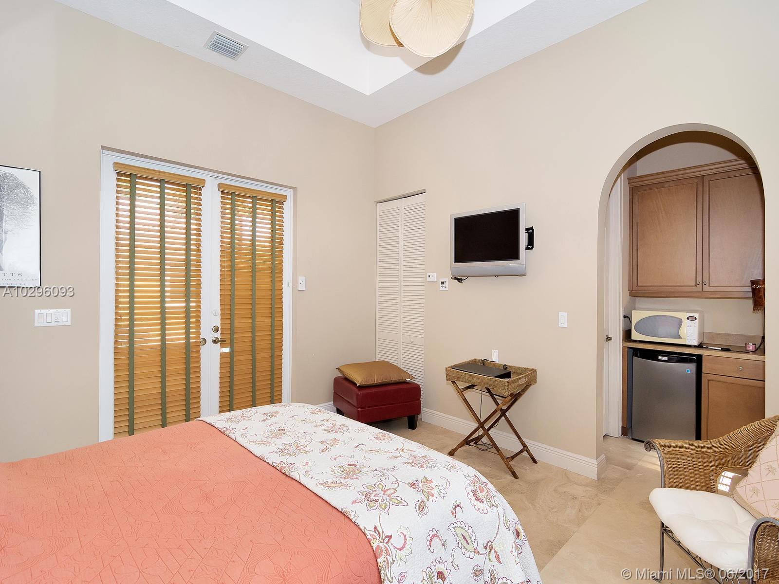 GRAND PALMS-THE ENCLAVE - Residential Lease