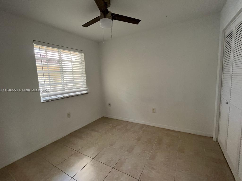 AQUA VISTA TOWNHOMES COND - Residential Lease