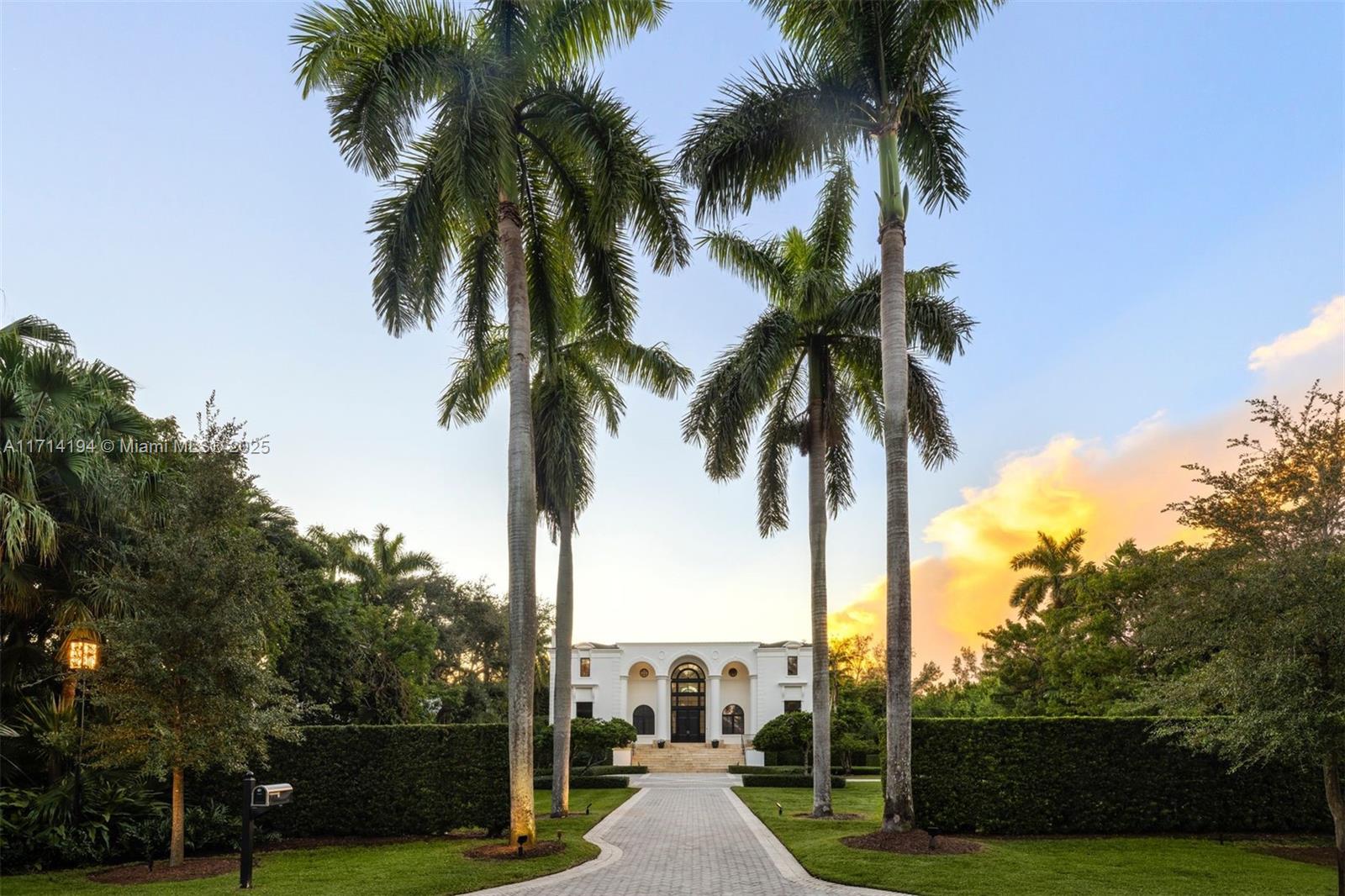 26 Tahiti Beach Island Rd, Coral Gables, Broward County, Florida - 6 Bedrooms  
7.5 Bathrooms - 