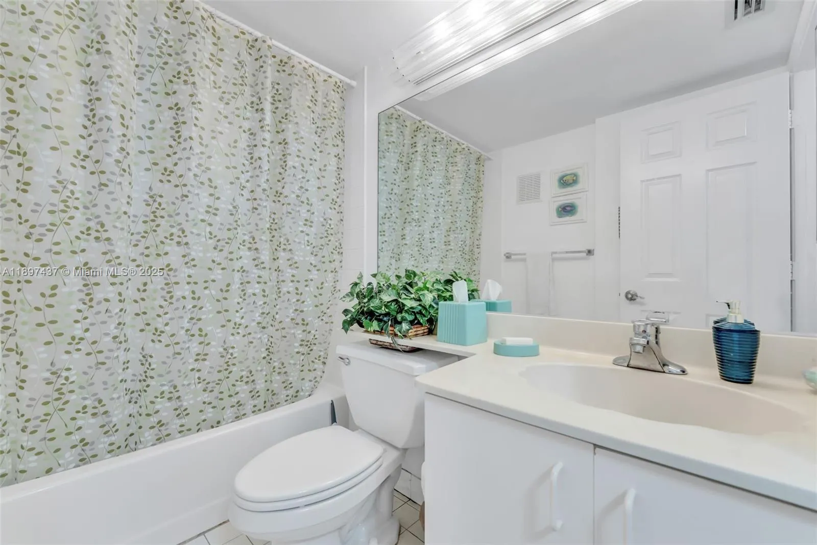 Sunrise, Florida 33322, United States, 2 Bedrooms Bedrooms, ,2 BathroomsBathrooms,Residential,Active,228644