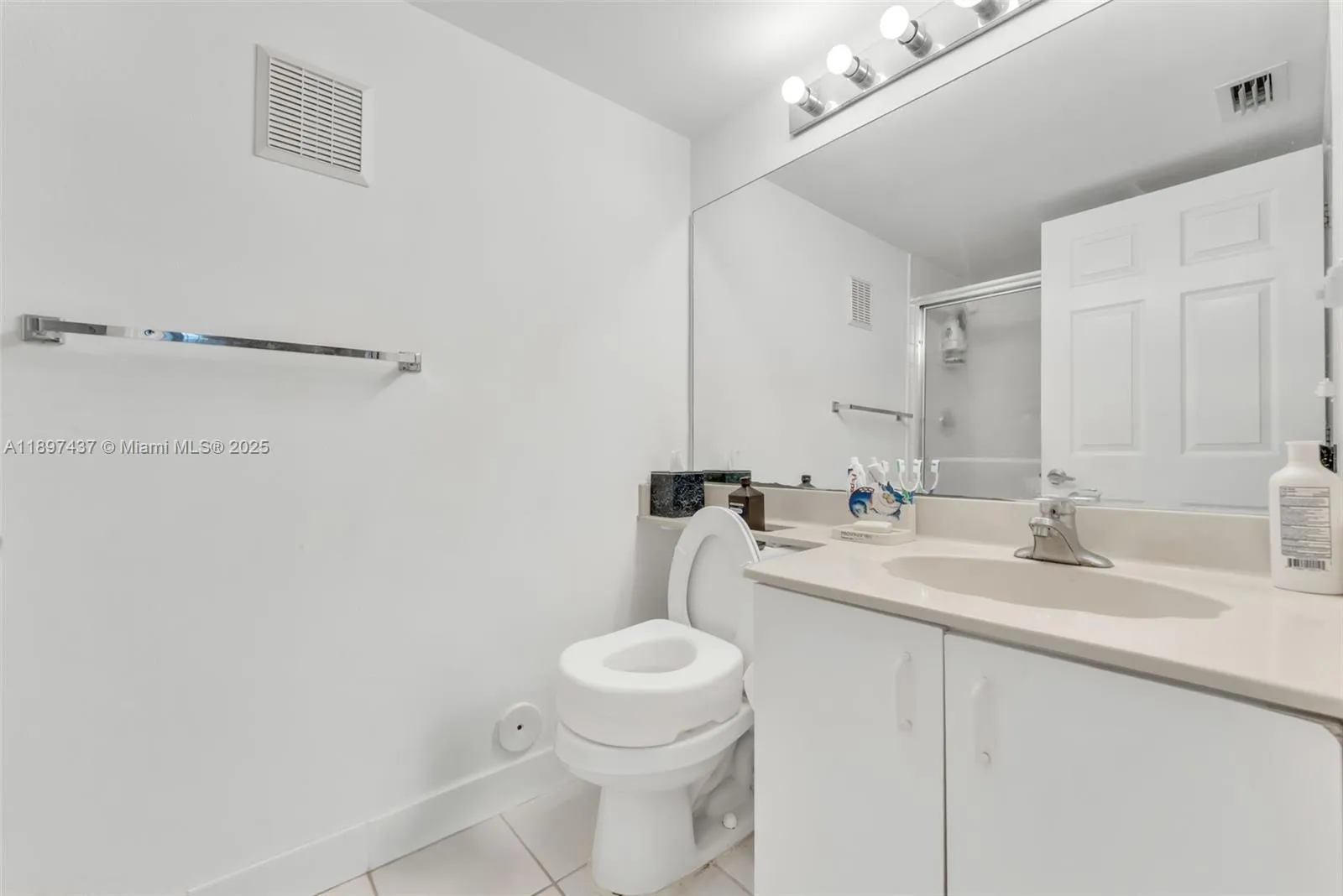 Sunrise, Florida 33322, United States, 2 Bedrooms Bedrooms, ,2 BathroomsBathrooms,Residential,Active,228644