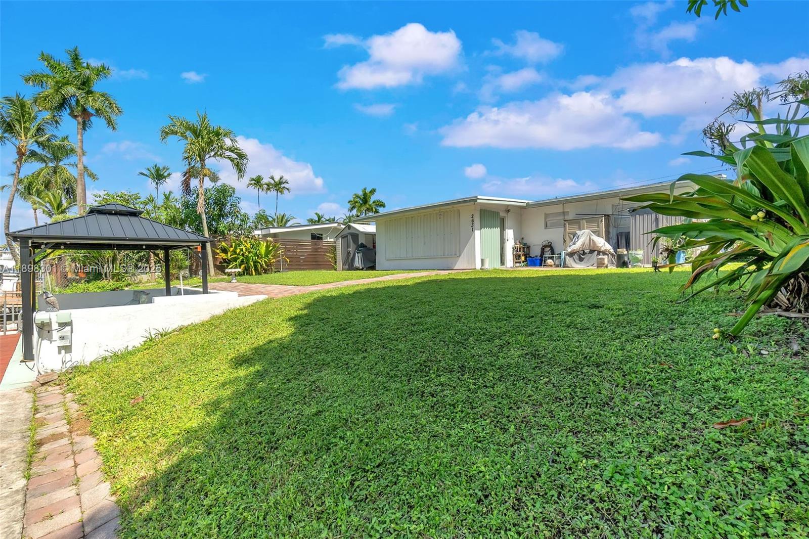 LAUDERDALE ISLES NO 2 - Residential