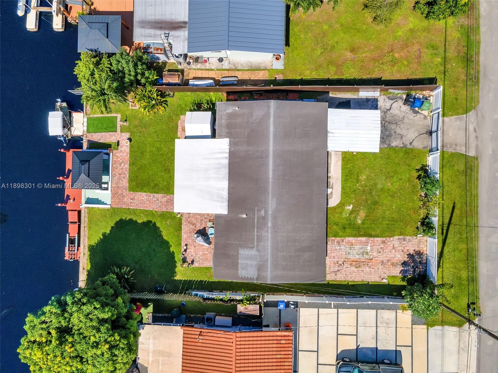 LAUDERDALE ISLES NO 2 - Residential