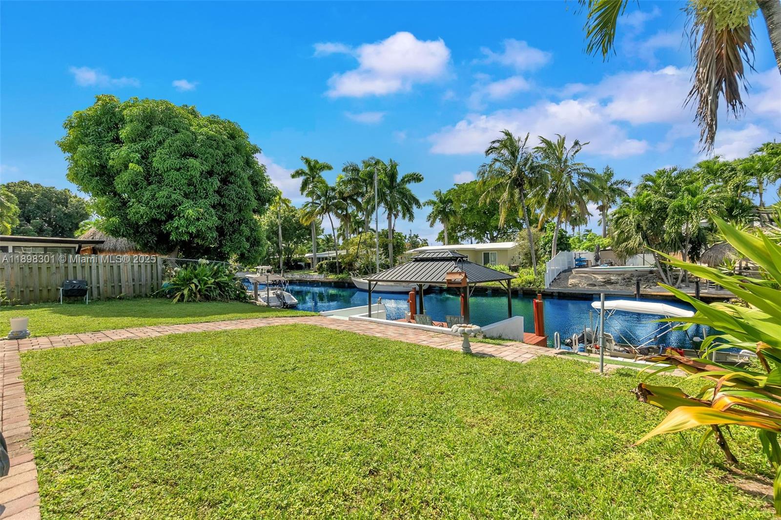 LAUDERDALE ISLES NO 2 - Residential