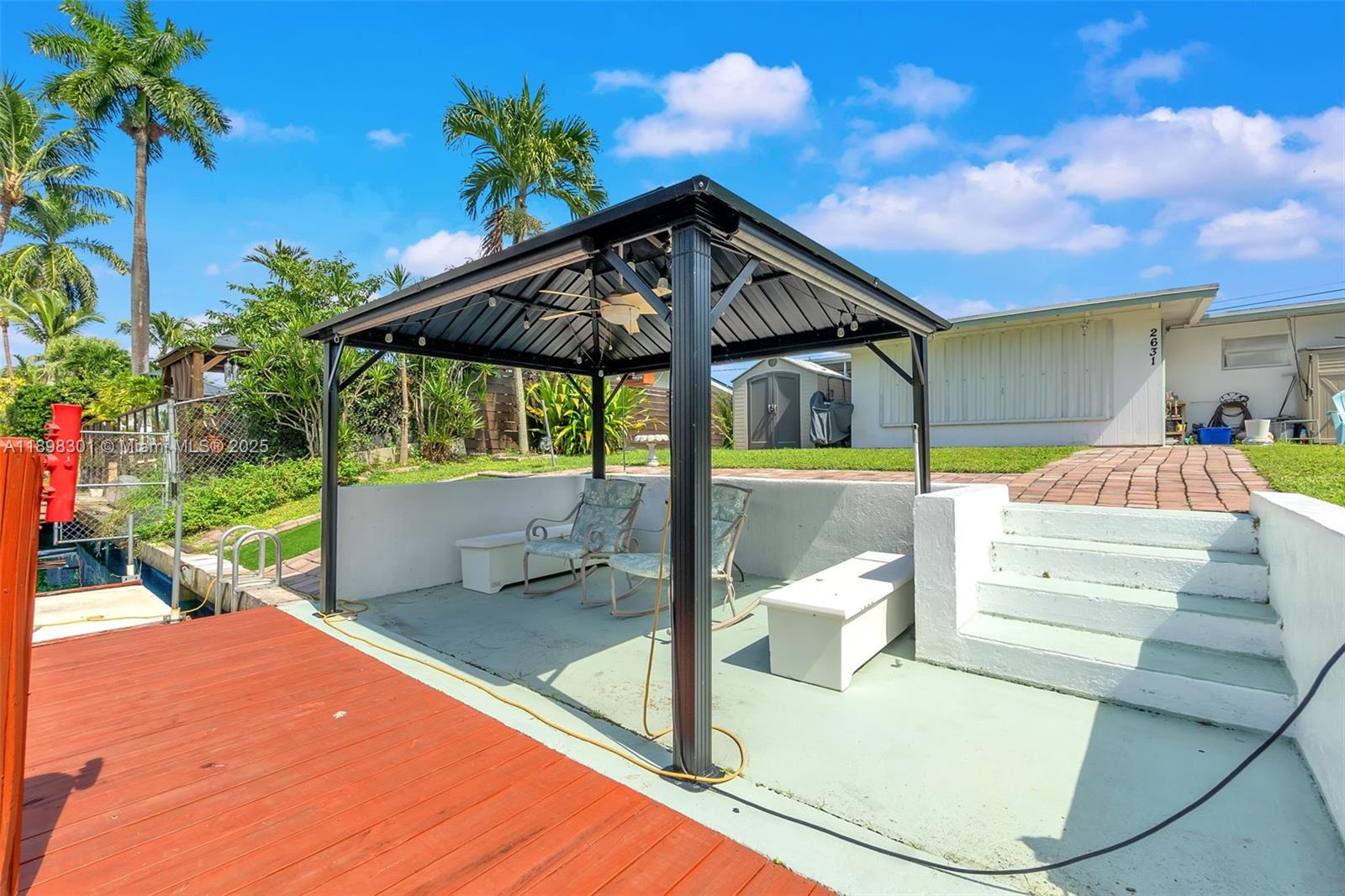 LAUDERDALE ISLES NO 2 - Residential