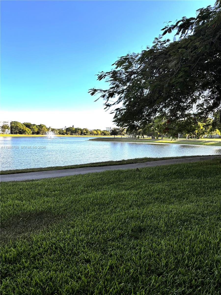 NO 53 PALM-AIRE COUNTRY C - Residential Lease