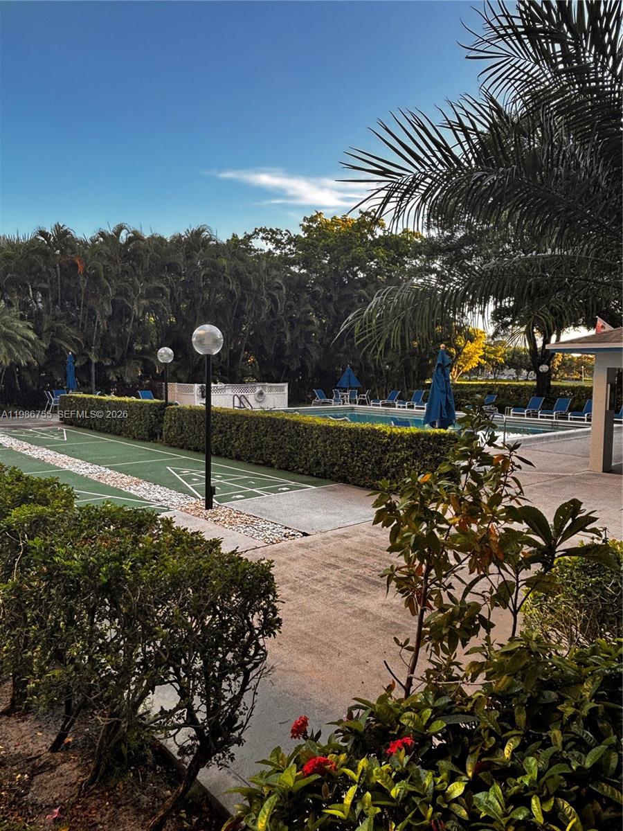 NO 53 PALM-AIRE COUNTRY C - Residential Lease