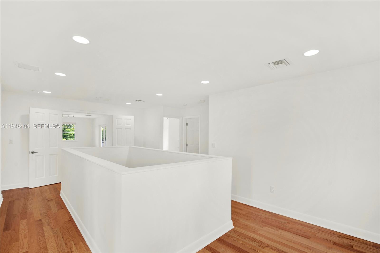 BRICKELL ESTATES - Residential