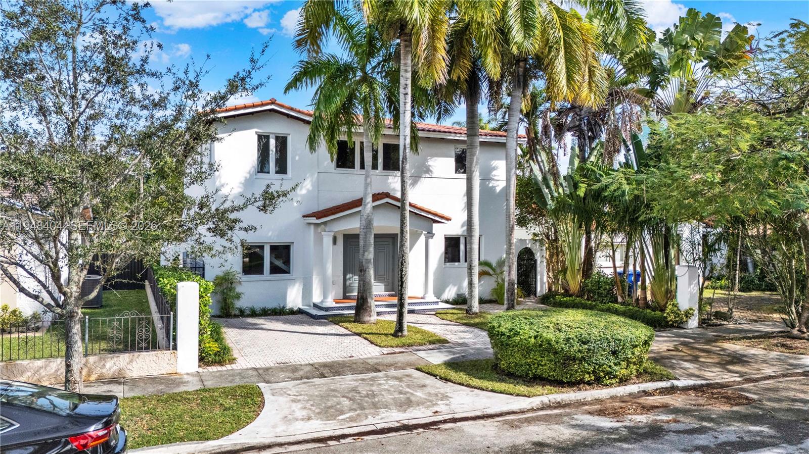 BRICKELL ESTATES - Residential