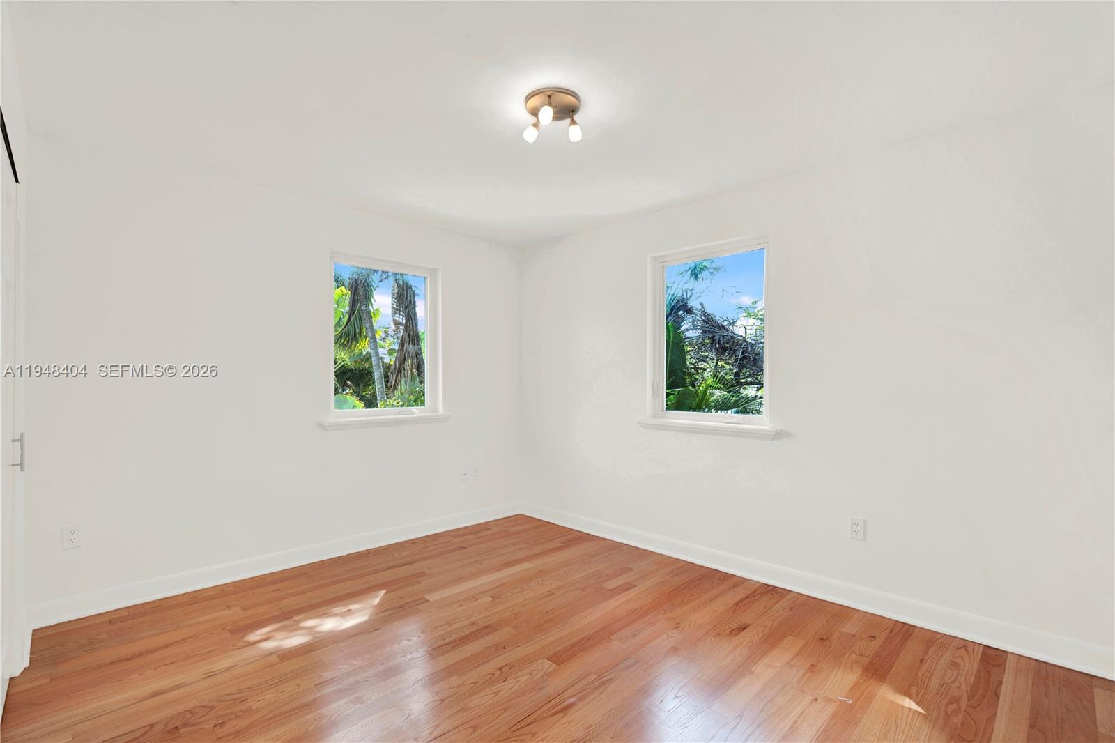 BRICKELL ESTATES - Residential