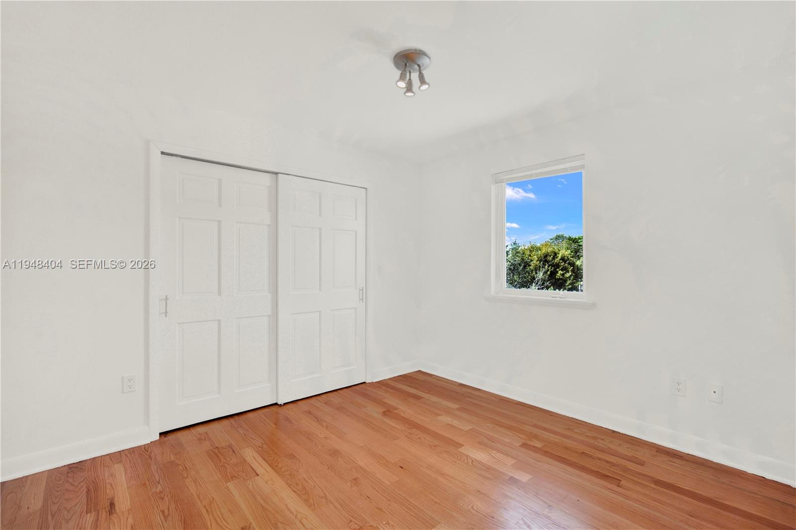 BRICKELL ESTATES - Residential