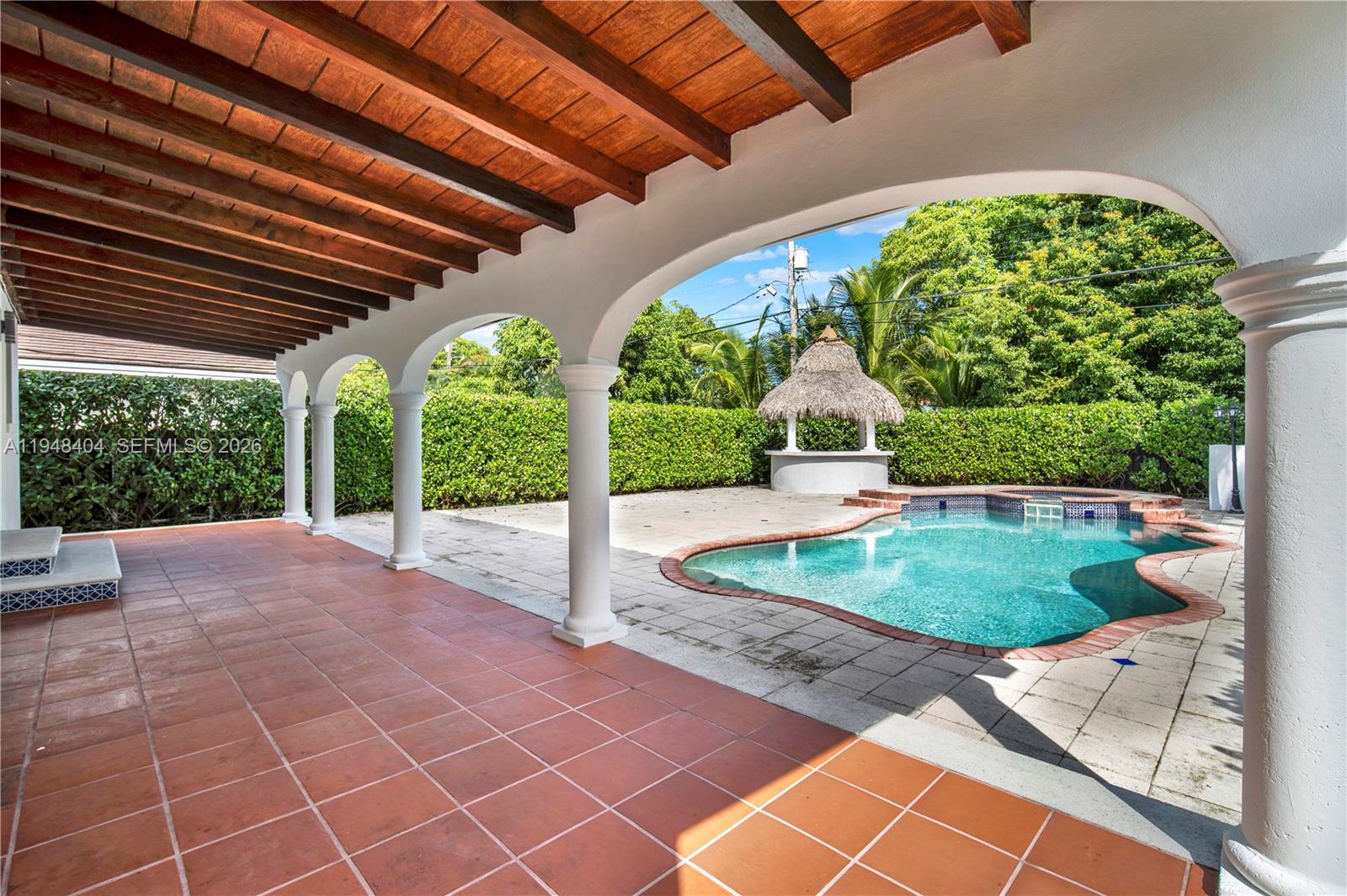 BRICKELL ESTATES - Residential