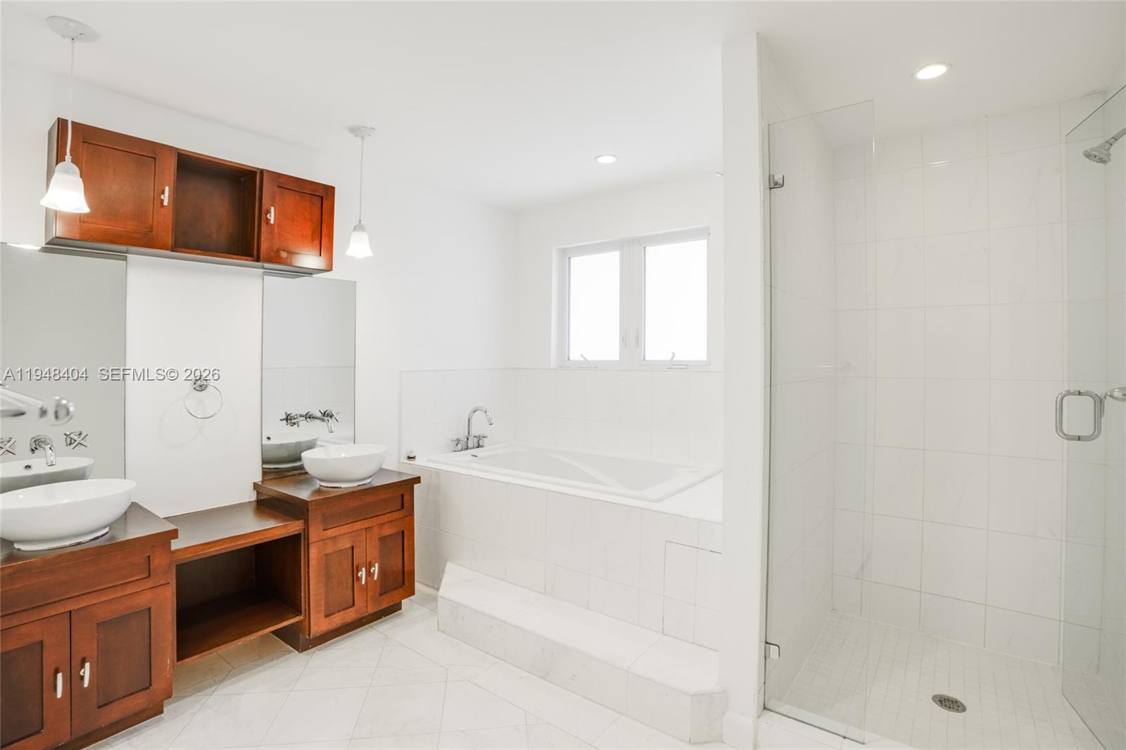 BRICKELL ESTATES - Residential