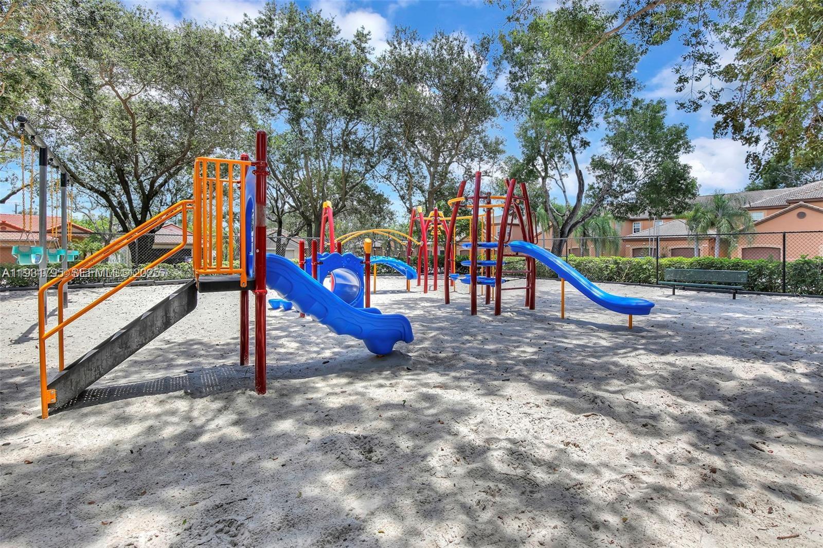 SECTORS 3 & 4 BOUNDARY PL - Residential Lease