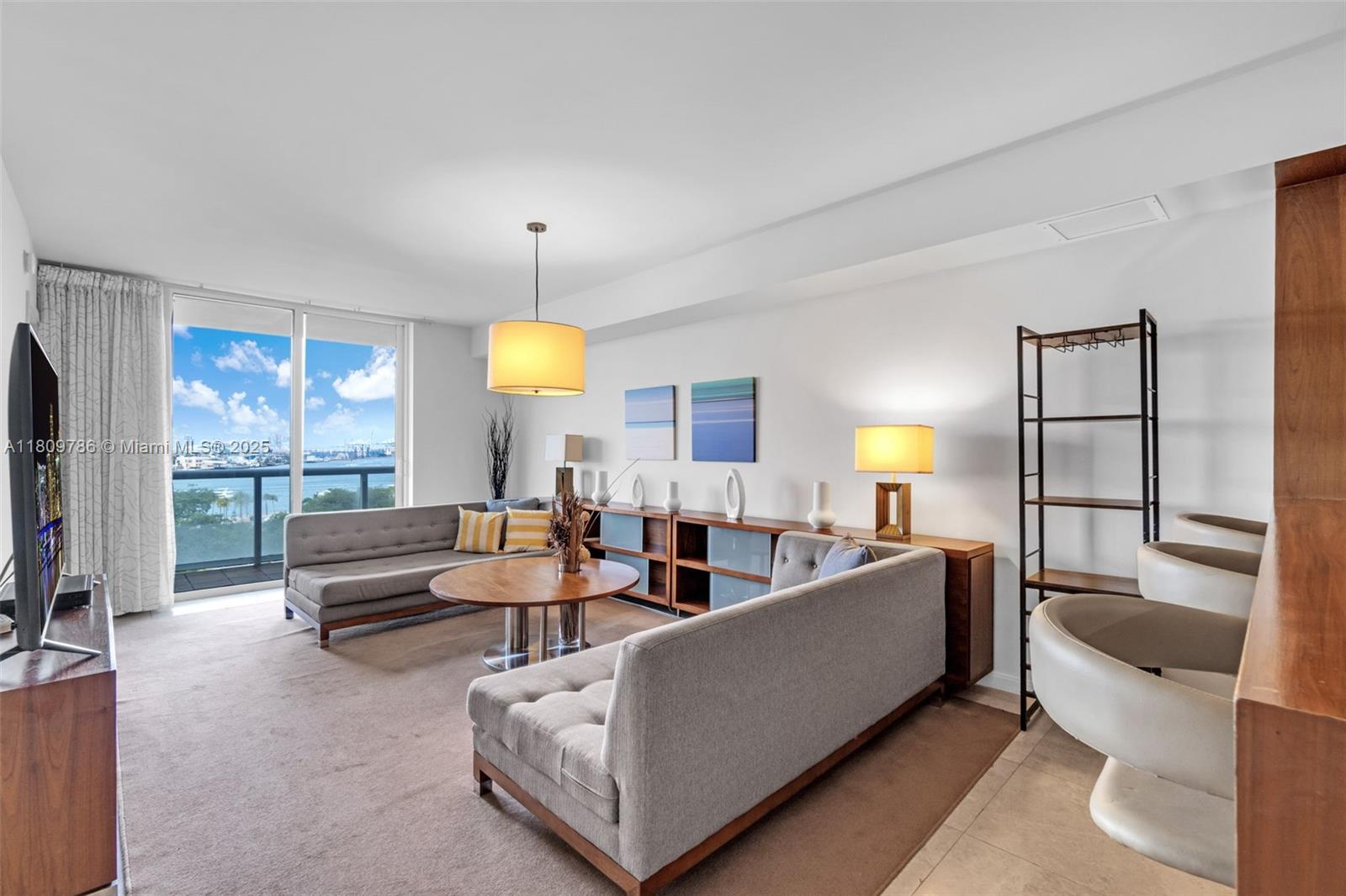 Rental Property at 50 Biscayne Blvd 904, Miami, Broward County, Florida - Bedrooms: 1 
Bathrooms: 1  - $3,600 MO.