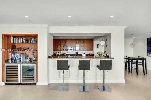 THE EMERALD BAY - Residential Lease