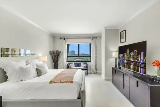 Key Biscayne, Florida 33149, United States, 4 Bedrooms Bedrooms, ,4 BathroomsBathrooms,Residential,Active,128229