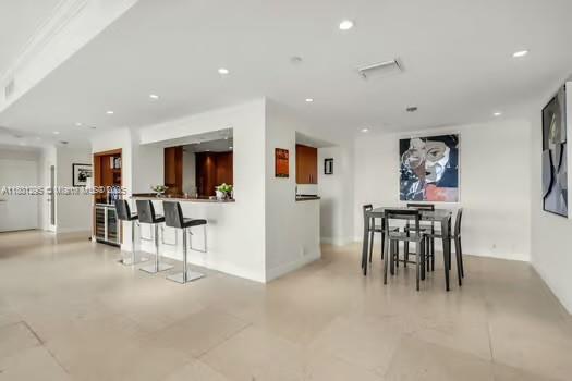 THE EMERALD BAY - Residential Lease