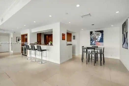 Key Biscayne, Florida 33149, United States, 4 Bedrooms Bedrooms, ,4 BathroomsBathrooms,Residential,Active,128229