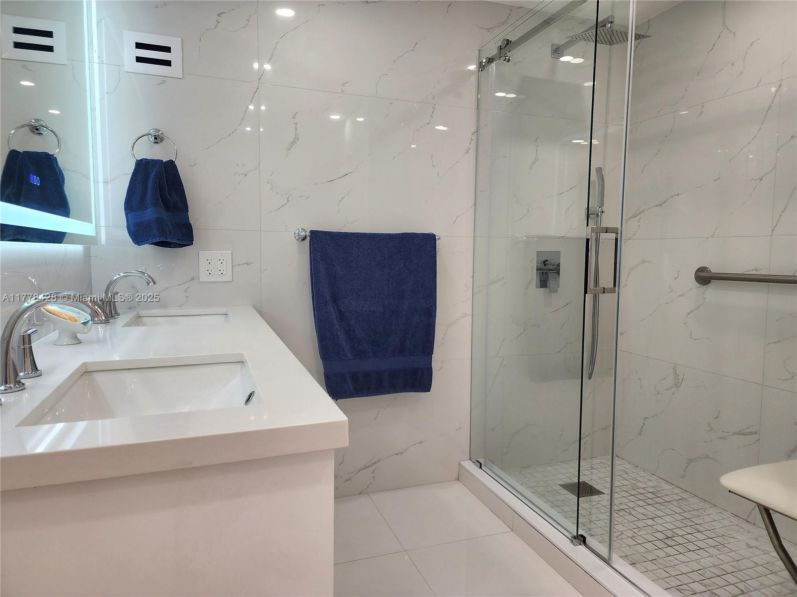 ALEXANDER TOWERS CONDO - Residential Lease