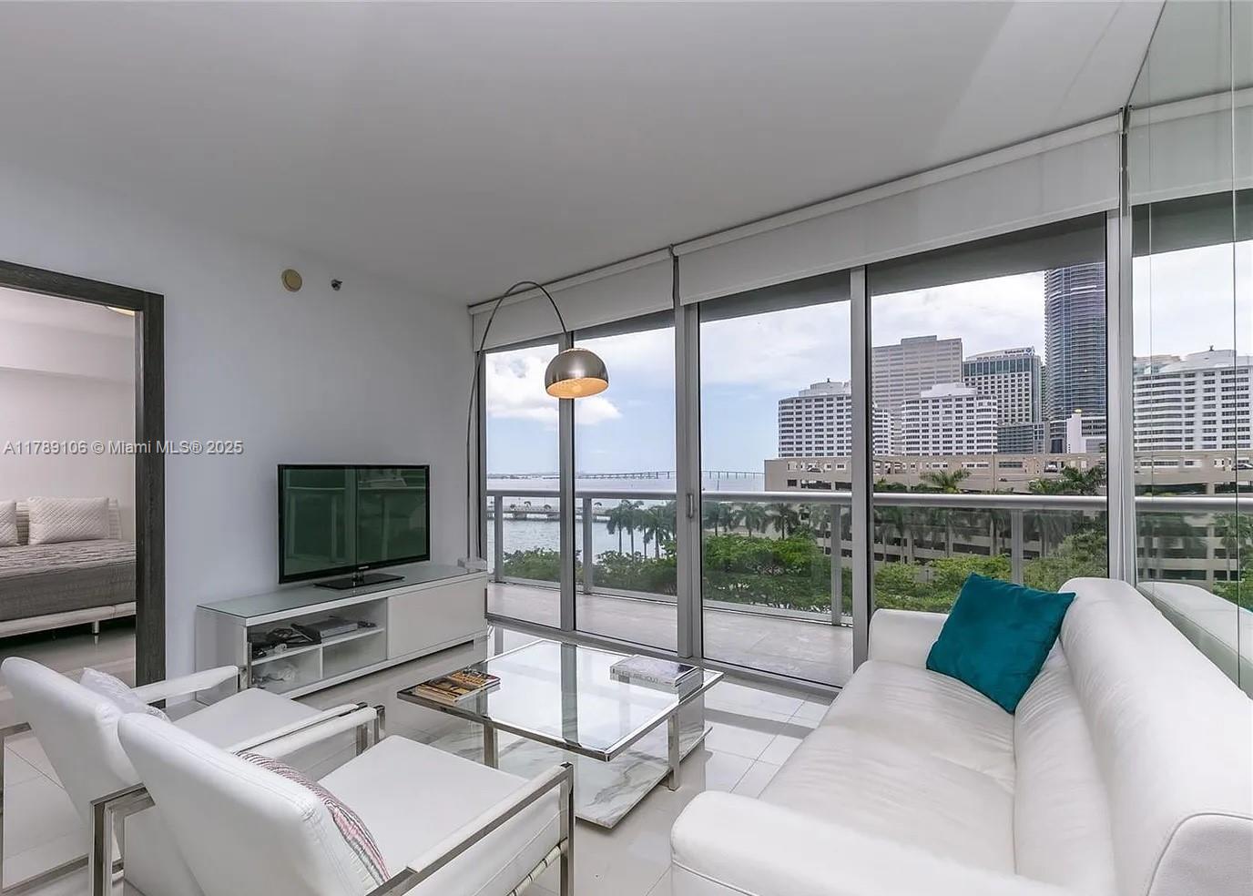 ICON BRICKELL NO TWO - Residential