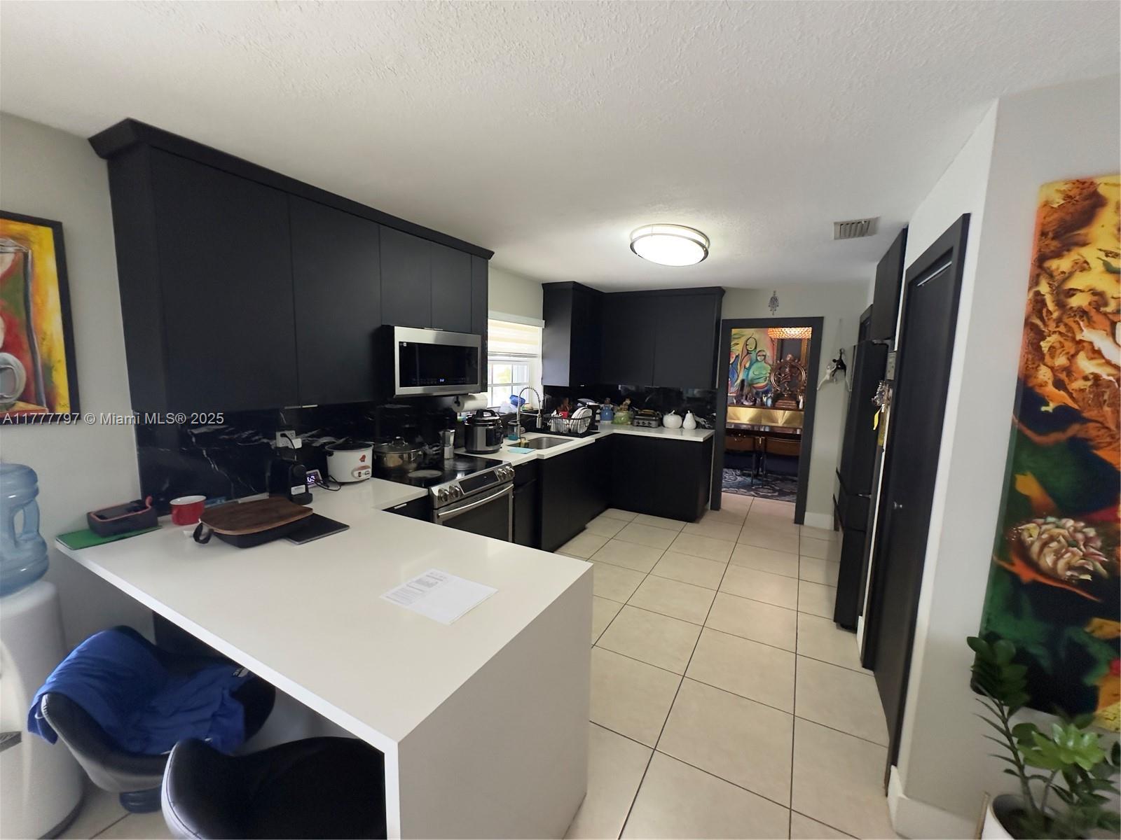 RAMAS OF KENDALL - Residential