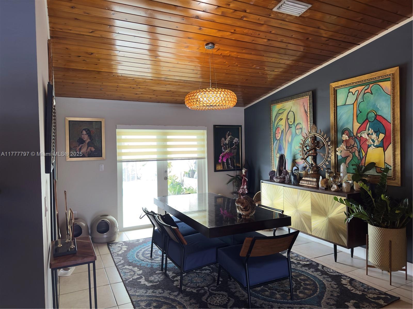 RAMAS OF KENDALL - Residential