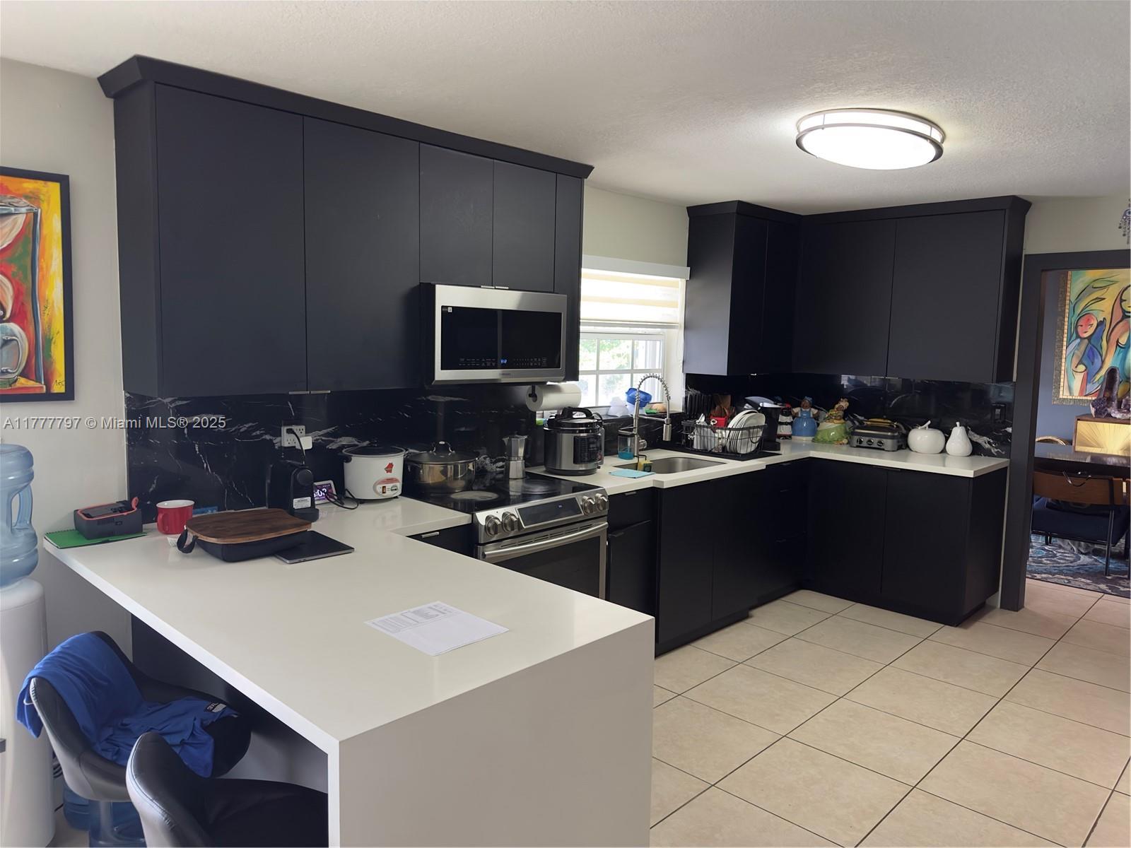 RAMAS OF KENDALL - Residential