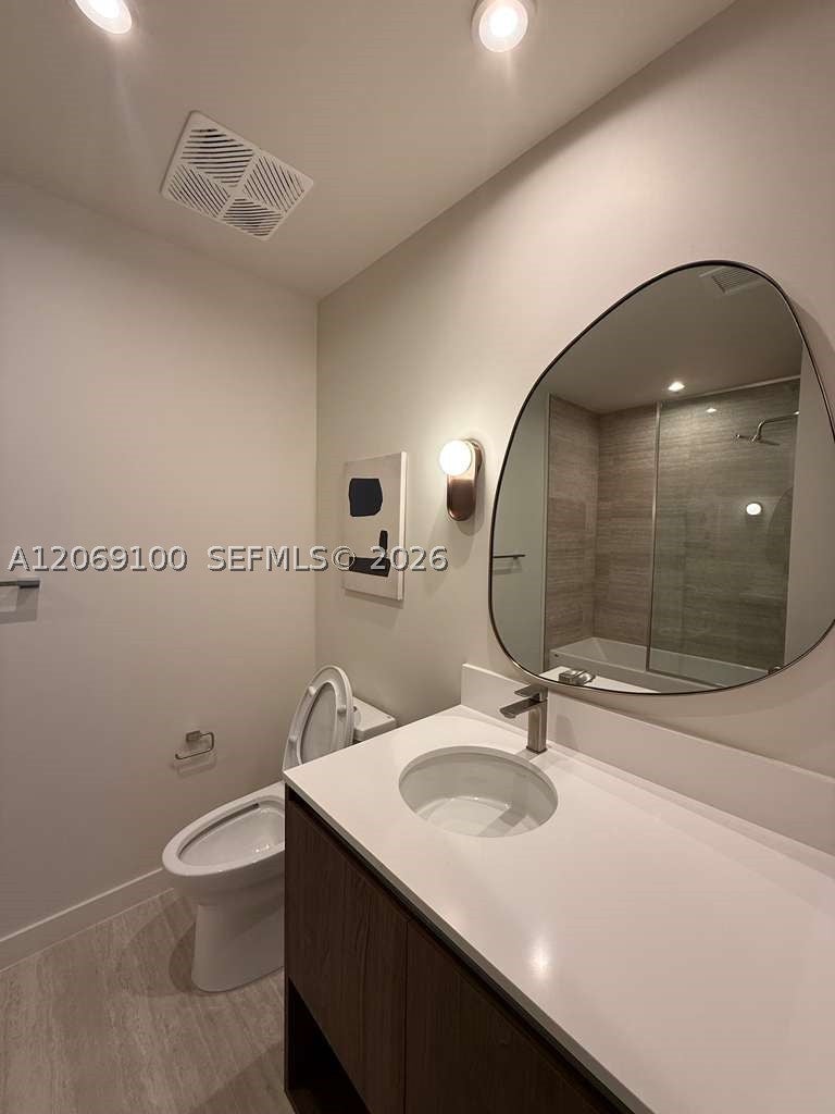 1611 SW 2nd ave 610