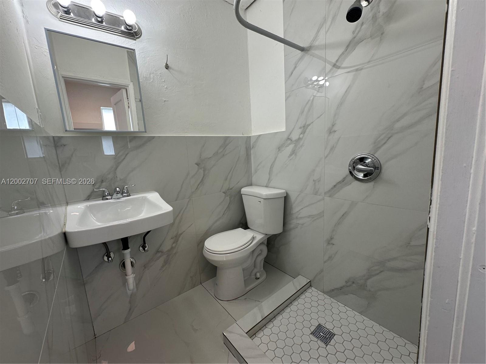 CITY OF MIAMI SOUTH - Residential Lease