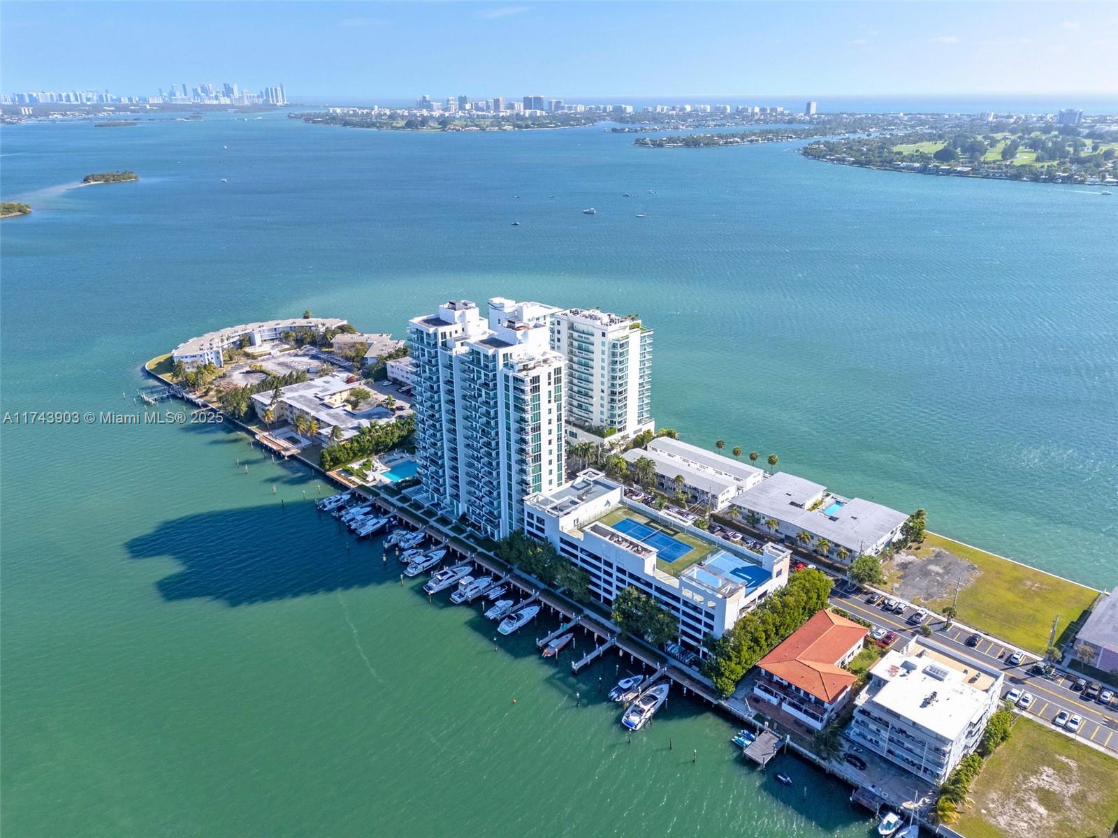 ELOQUENCE ON THE BAY COND - Residential