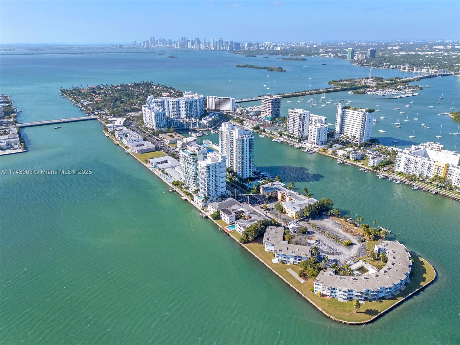 ELOQUENCE ON THE BAY COND - Residential