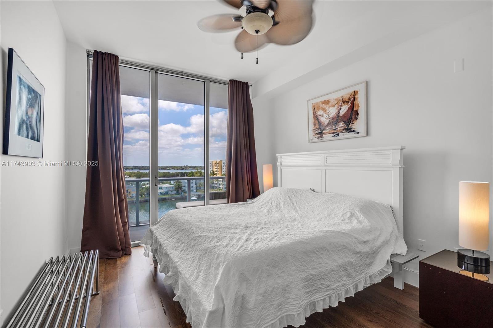 ELOQUENCE ON THE BAY COND - Residential