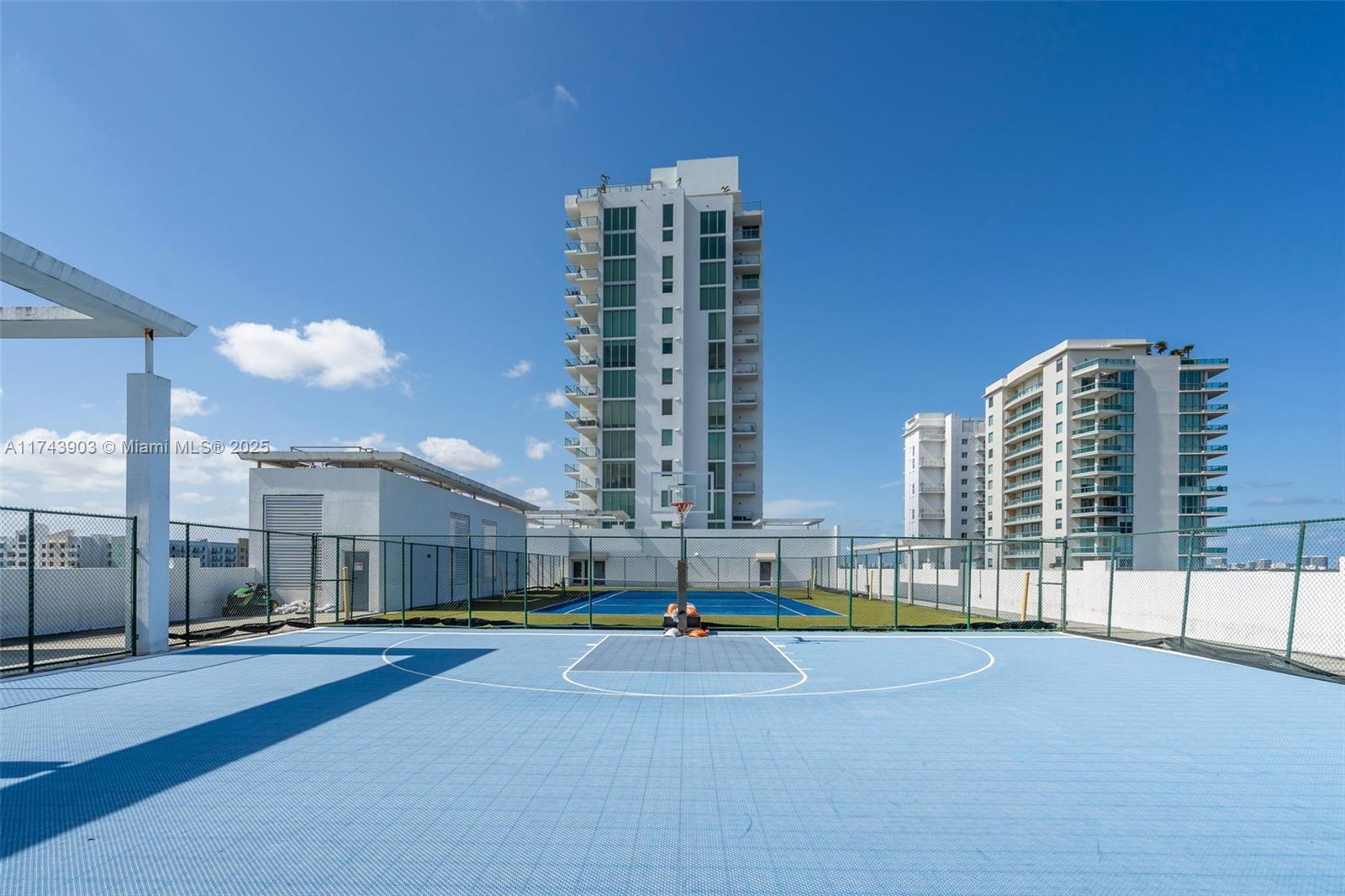 ELOQUENCE ON THE BAY COND - Residential