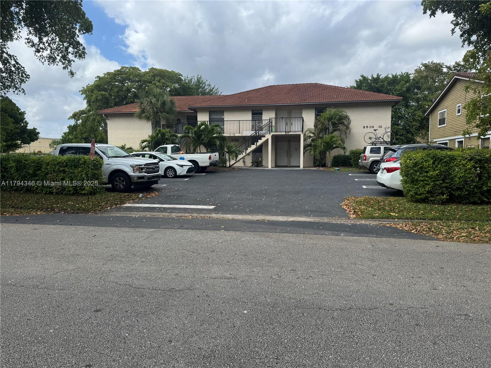 Rental Property at 3502 Nw 114th Ln 1-6, Coral Springs, Broward County, Florida - Bedrooms: 2 
Bathrooms: 2  - $2,000 MO.