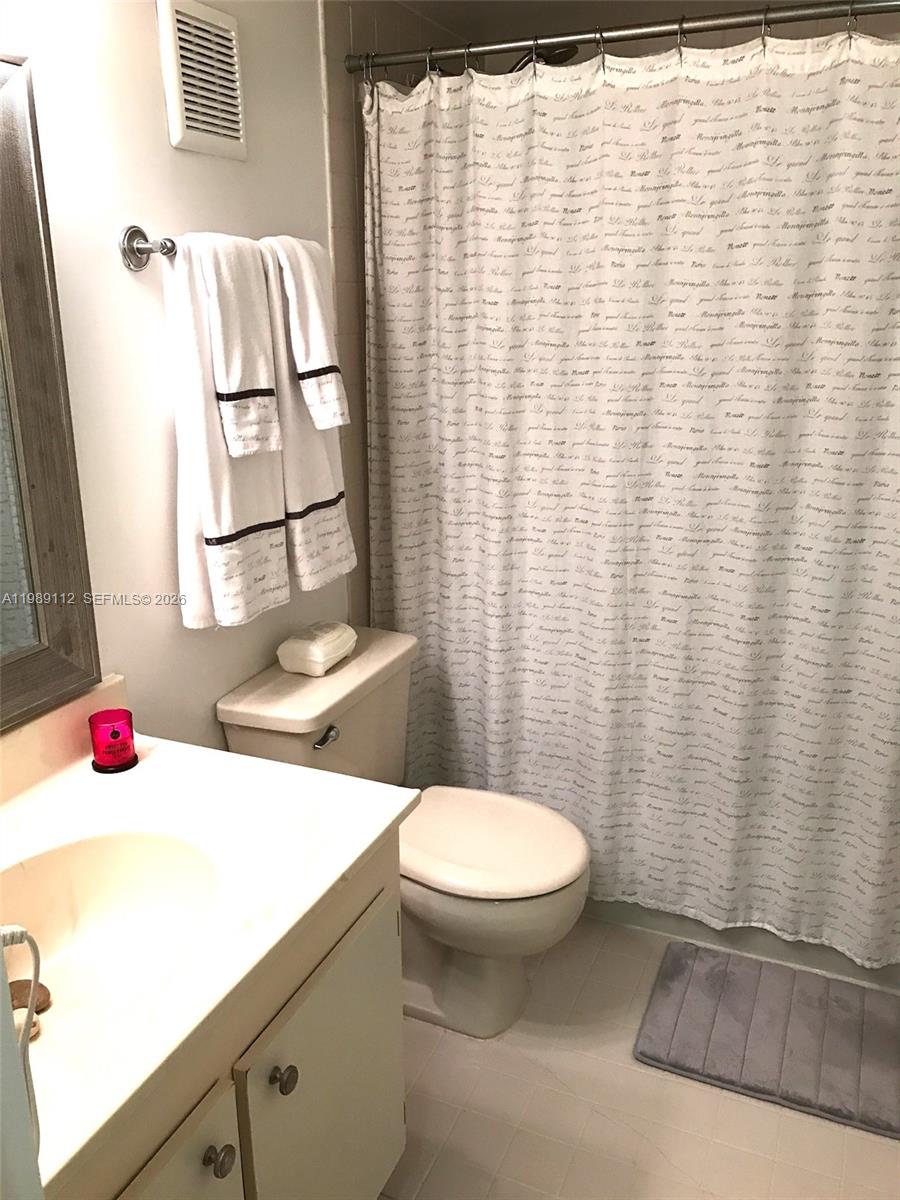 CALUSA CLUB VILLAGE CONDO - Residential Lease