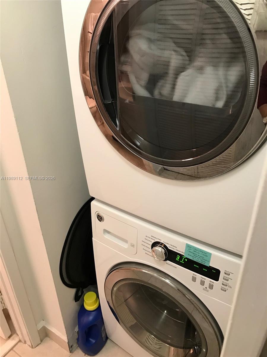 CALUSA CLUB VILLAGE CONDO - Residential Lease