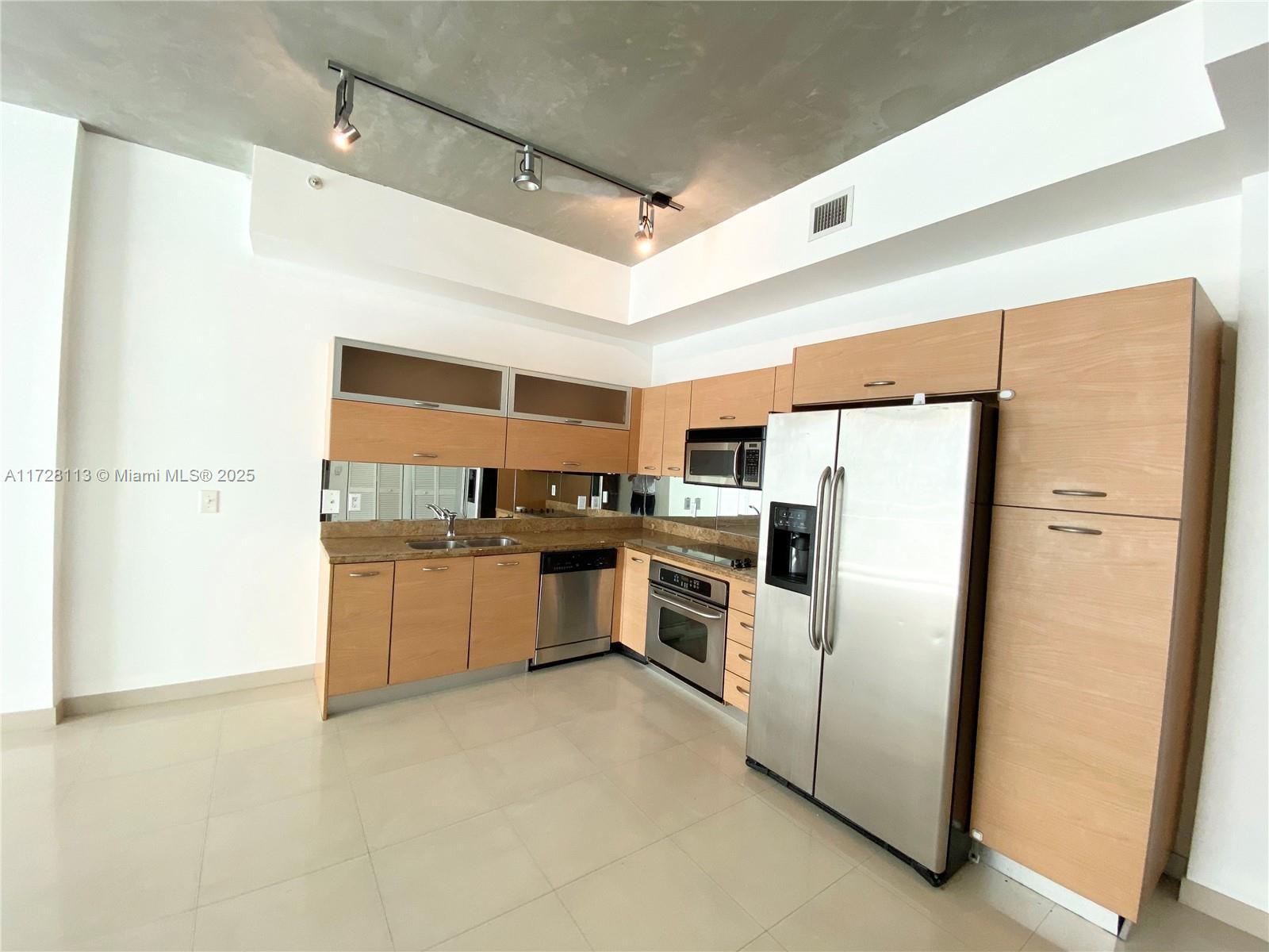 2275 Biscayne Blvd 1008